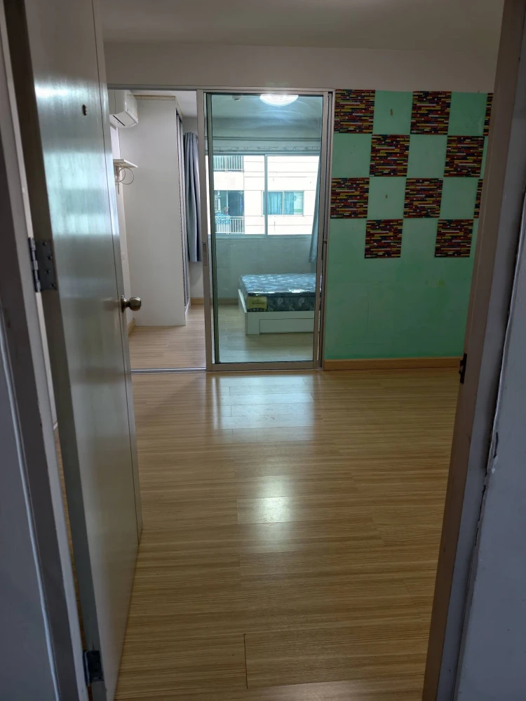 ขาย Smart Watcharaphon อาคาร D ชั้น6 ห้องสุดท้าย เงียบสงบ เป็นส่วนตัว เหมาะกับการพักผ่อน