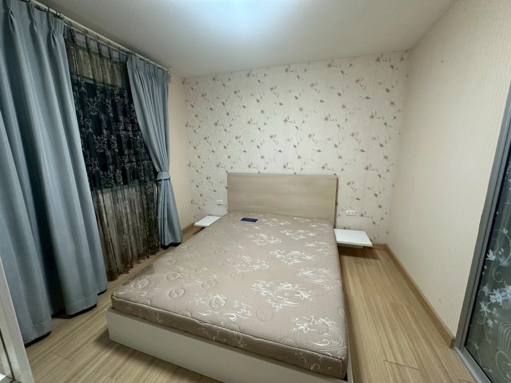 ขาย Smart Watcharapol ห้องพร้อมอยู่ เฟอร์พร้อม กว้างขวางน่าอยู่ จองเลย