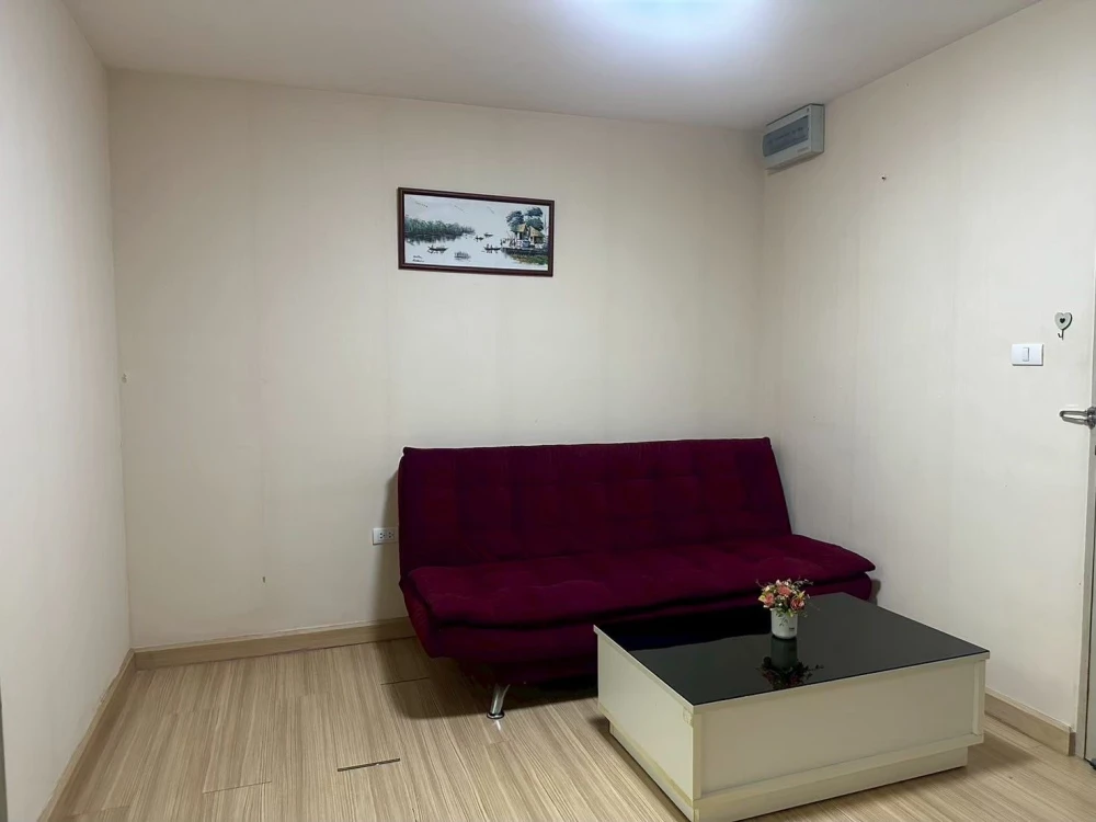 ขาย Smart Watcharapol ห้องพร้อมอยู่ เฟอร์พร้อม กว้างขวางน่าอยู่ จองเลย