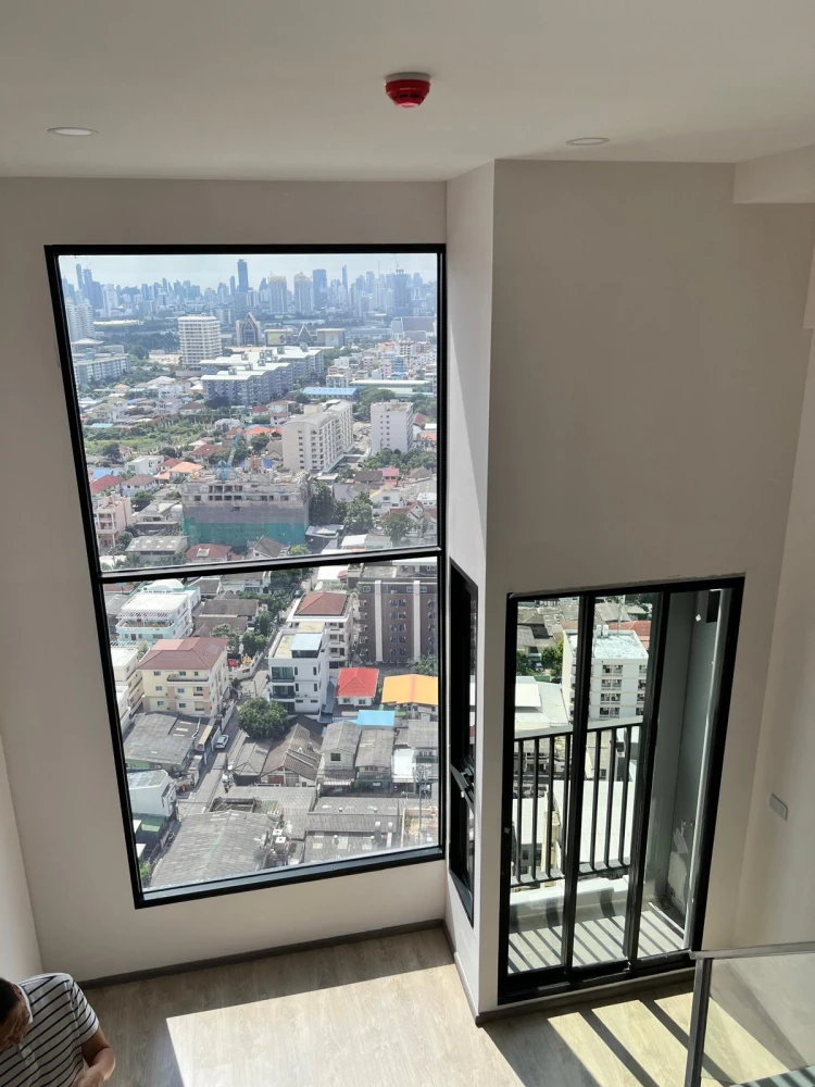 ขาย SOHO BANGKOK RATCHADA ชั้น 21 วิวเมืองสวยเริ่ด เฟอร์นิเจอร์+เครื่องใช้ไฟฟ้าครบเซต จองก่อนได้ก่อน