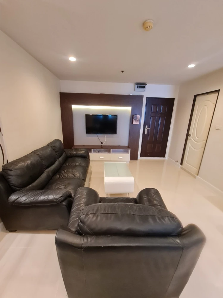 ขาย Sukhumvit Living Town ชั้น 8 วิวสวย มาพร้อมการตกแต่งที่ครบครัน สนใจจองเลย
