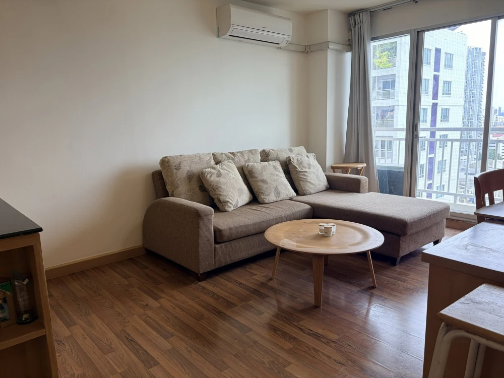 ขาย Sukhumvit Plus ห้องมุมให้ความเป็นส่วนตัว พื้นที่ใช้สอยเยอะ เฟอร์ครบครัน รีบจองเลยจ้า