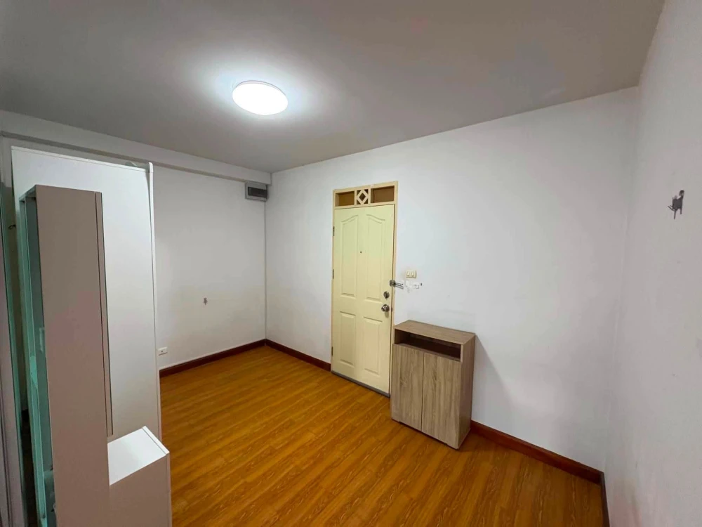 ขาย Supalai City Home Ratchada ห้องสตูดิโอ มาพร้อมเฟอร์นิเจอร์และเครื่องใช้ไฟฟ้าครบครัน จองด่วน