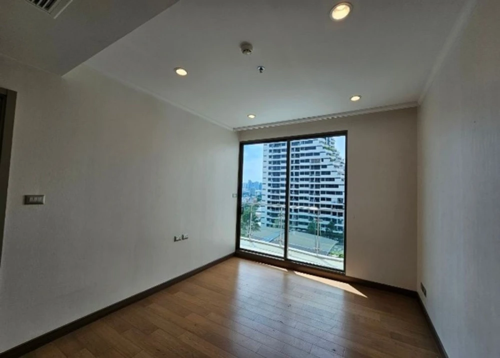 ขาย Supalai Oriental Sukhumvit 39 ชั้น 12 ห้องเปล่า ตกแต่งได้ตามใจชอบ สนใจจองเลย