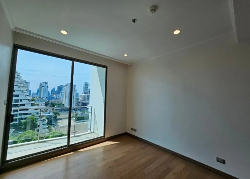 ขาย Supalai Oriental Sukhumvit 39 ชั้น 12 ห้องเปล่า ตกแต่งได้ตามใจชอบ สนใจจองเลย