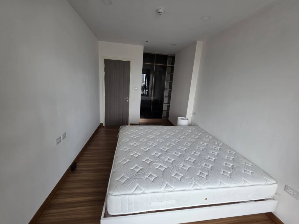 ขาย Supalai Premier Charoen Nakhon 1 ห้องนอน 1 ห้องน้ำ พื้นที่ใช้สอยเยอะ วิวสระว่ายน้ำ ห้ามพลาด
