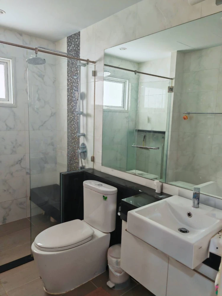 ขาย Supalai Riva Grand Rama 3 1 ห้องนอน 1 ห้องน้ำ พื้นที่ใช้สอยเยอะ เฟอร์นิเจอร์ครบครัน จองด่วน