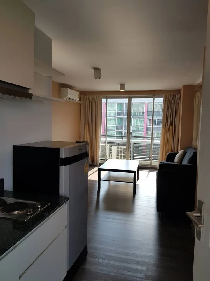 ขาย Swift Condo ห้องกว้างพร้อมอยู่ เฟอร์พร้อม จองเลย