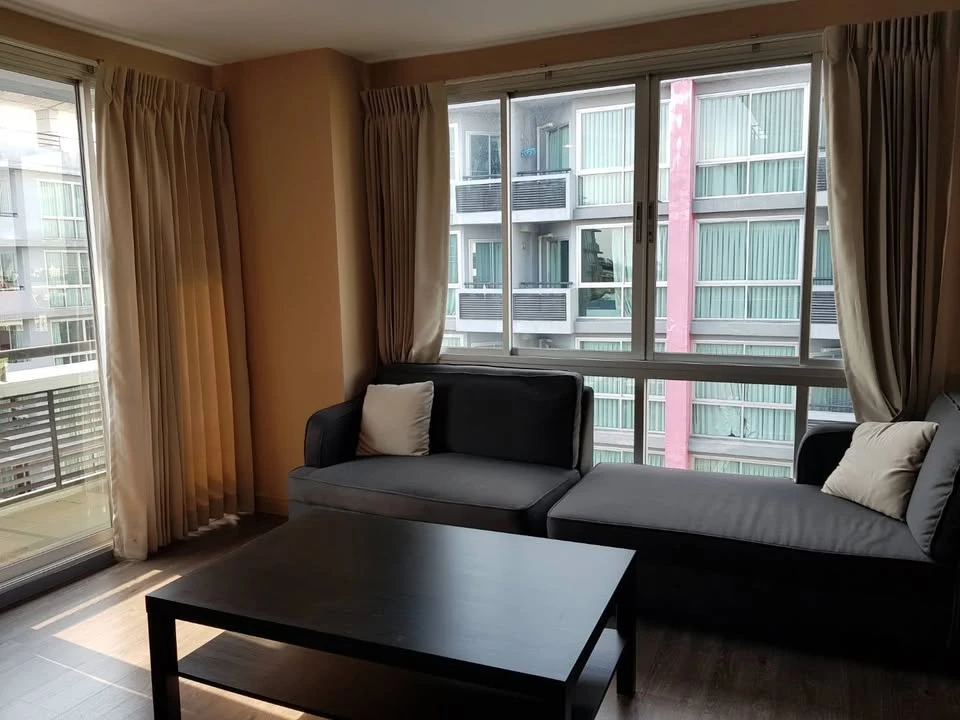 ขาย Swift Condo ห้องกว้างพร้อมอยู่ เฟอร์พร้อม จองเลย