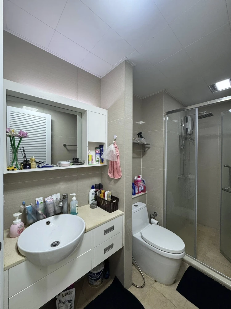 ขาย TC Green Condominium ห้องพร้อมเข้าอยู่ เฟอร์พร้อม ห้องกว้างอยู่สบาย รีบจองเลย