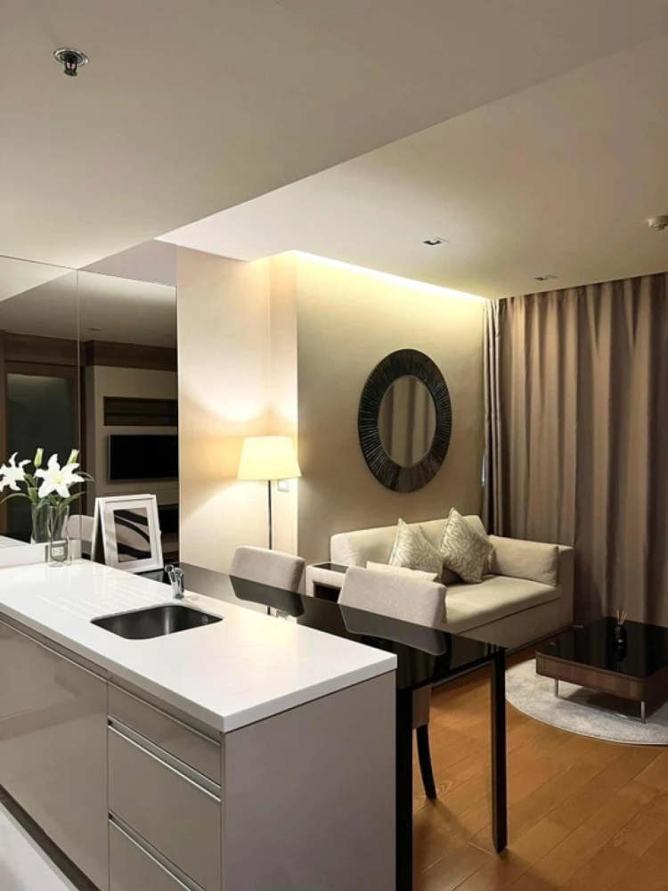 ขาย The Address Sathorn ชั้น 24 แต่งครบ น่าอยู่ สนใจจองเลย ห้ามพลาด