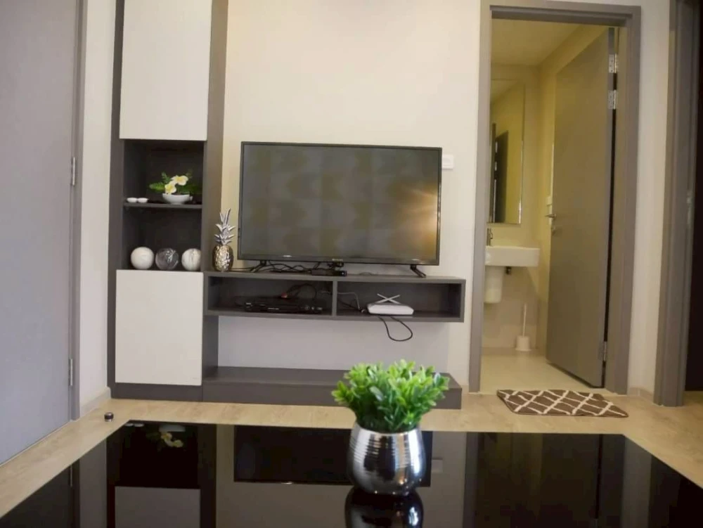 ขาย The Base Central Pattaya ห้องพร้อมอยู่ เฟอร์พร้อม กว้างขวาง จองเลย