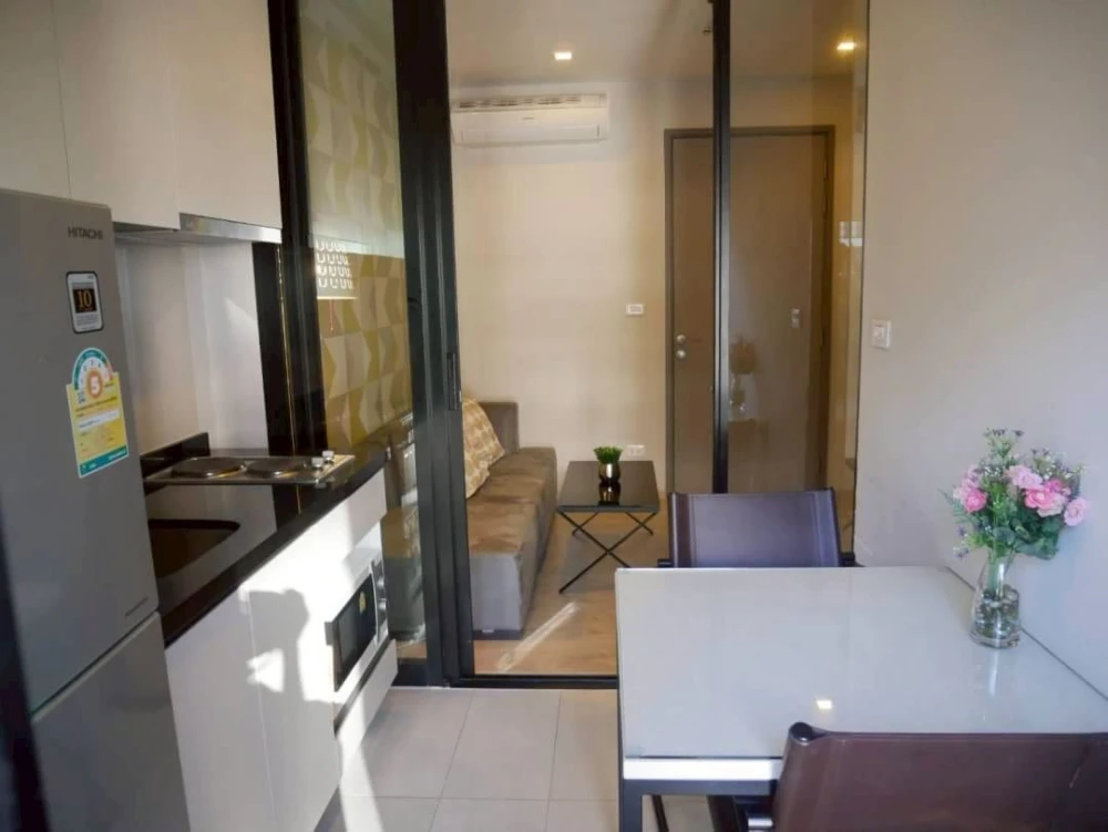 ขาย The Base Central Pattaya ห้องพร้อมอยู่ เฟอร์พร้อม กว้างขวาง จองเลย