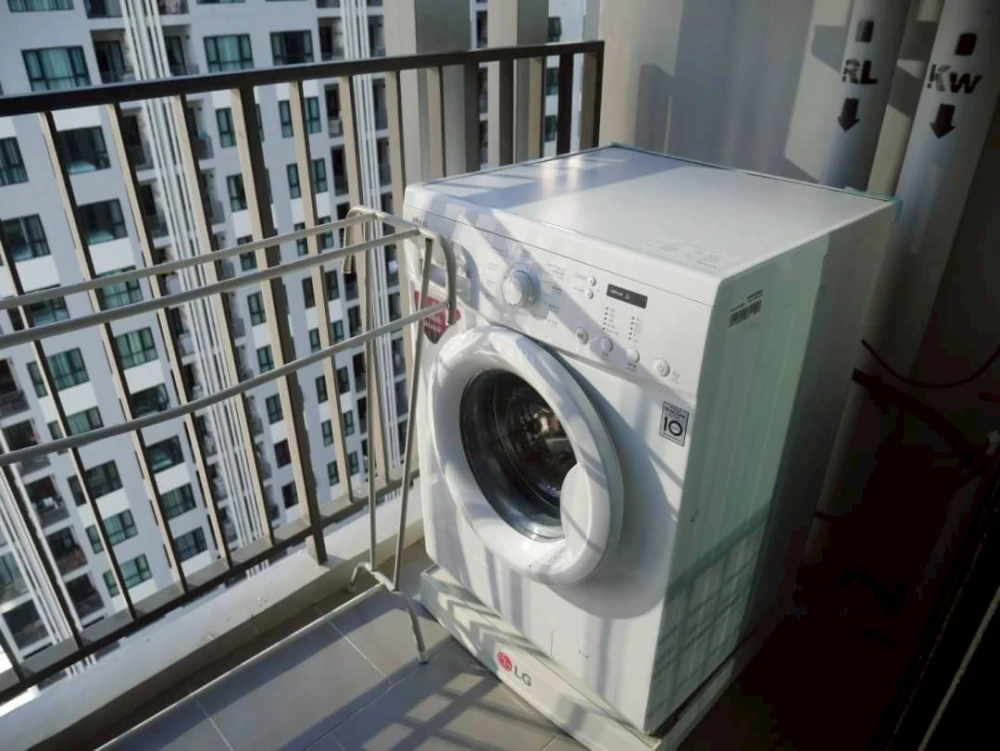 ขาย The Base Central Pattaya ห้องพร้อมอยู่ เฟอร์พร้อม กว้างขวาง จองเลย