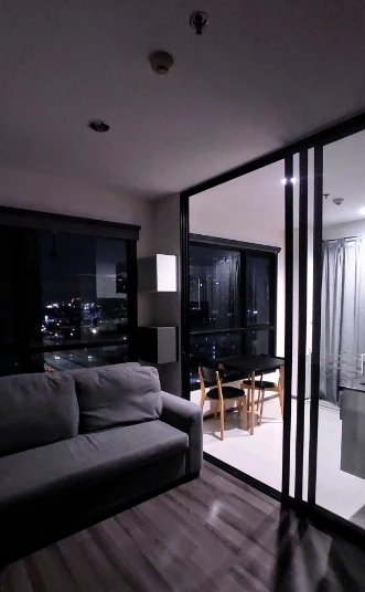 ขาย The Base Park East ห้องน่าอยู่ มาพร้อมการตกแต่งที่ครบครัน จองเลย ด่วนๆ