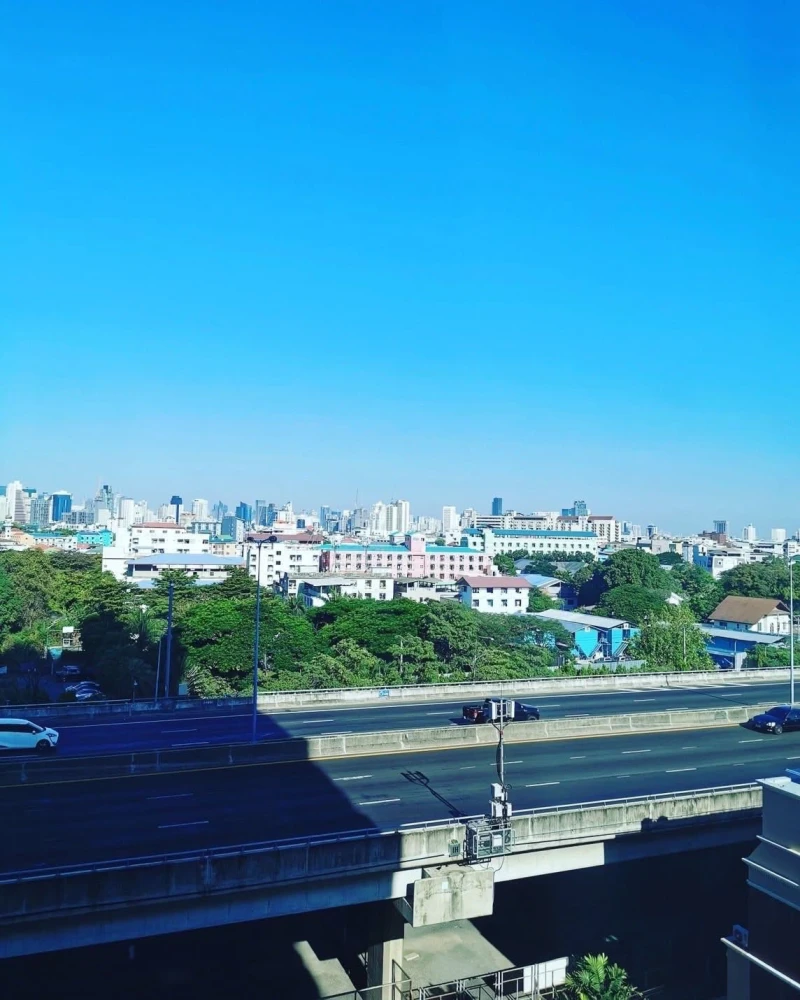 ขาย The Base Park East 1 ห้องนอน ชั้น 7 มาพร้อมเฟอร์นิเจอร์บิ้วอินอย่างดี พลาดแล้วจะเสียใจ