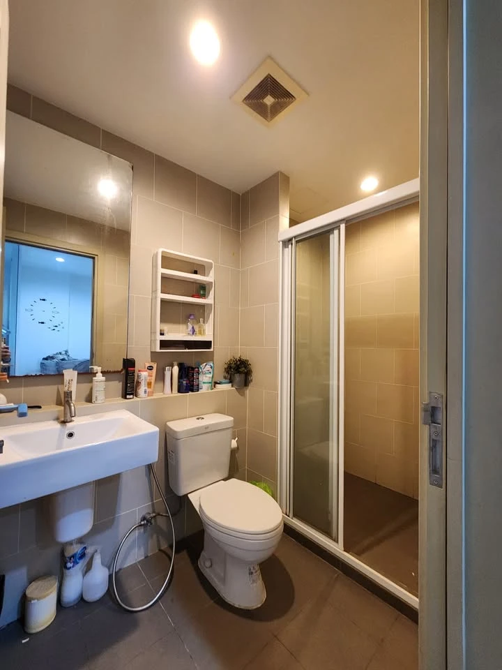 ขาย The Base Rama 9–Ramkhamhaeng ห้องอยู่ติดทางหนีไฟ ปลอดภัย ให้ความเป็นส่วนตัว วิวสวยจากชั้นสูง จองด่วน