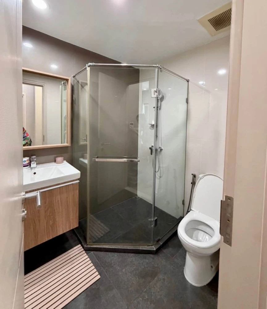 ขาย The Capital Ekamai Thonglor 2 ห้องนอน 2 ห้องน้ำ พื้นที่ใช้สอยเยอะ เฟอร์ครบ จองด่วน