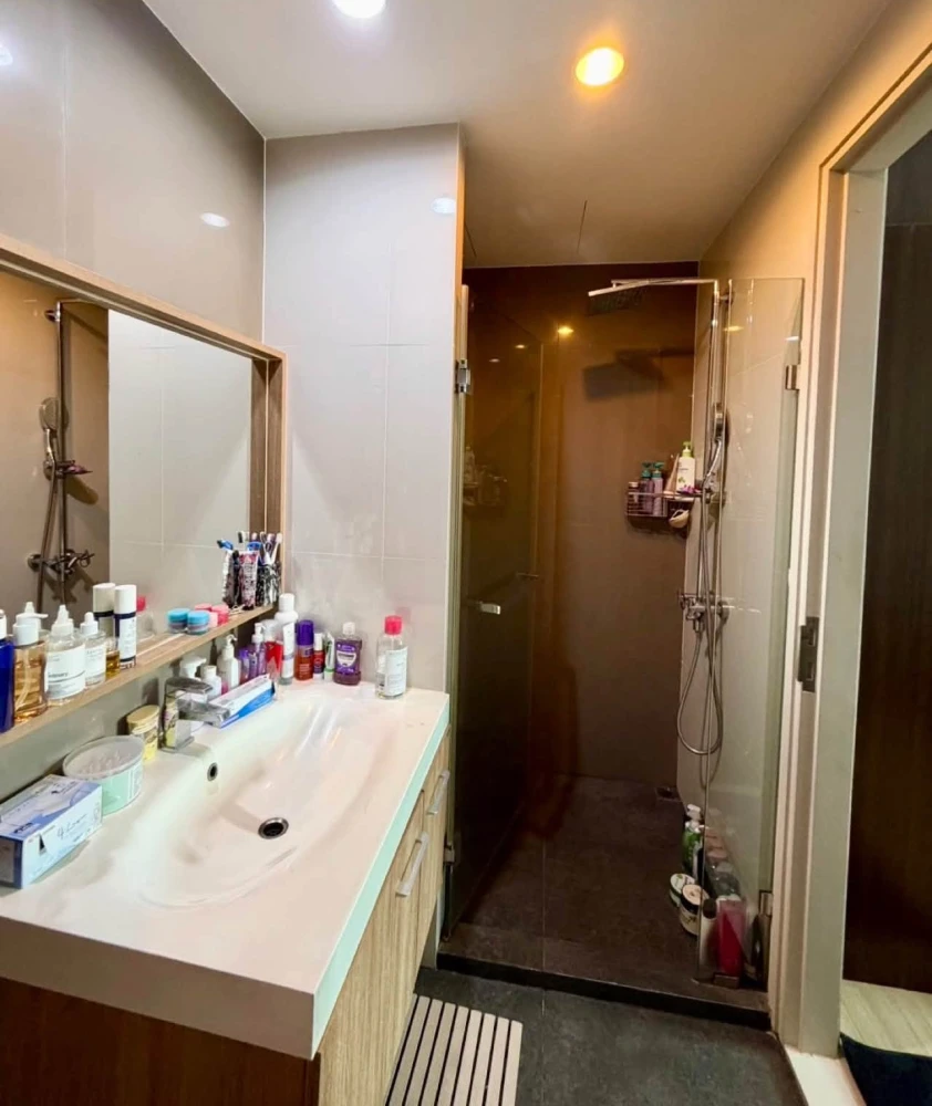 ขาย The Capital Ekamai Thonglor 2 ห้องนอน 2 ห้องน้ำ พื้นที่ใช้สอยเยอะ เฟอร์ครบ จองด่วน