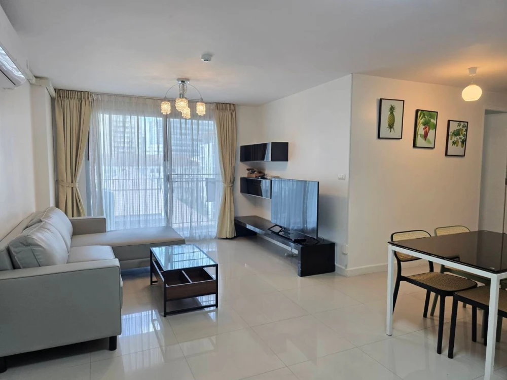 ขาย The Clover Thonglor ห้องมุมให้ความเป็นส่วนตัว พื้นที่ใช้สอยเยอะ เฟอร์ครบ จองเลย