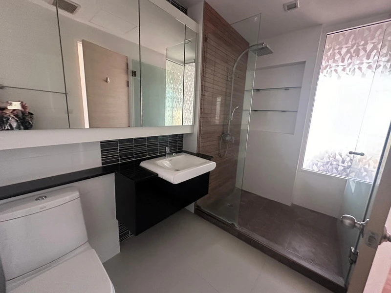 ขาย The Coast Bangkok 3 ห้องนอน ห้องกว้างอยู่สบาย แต่งครบ จองเลย