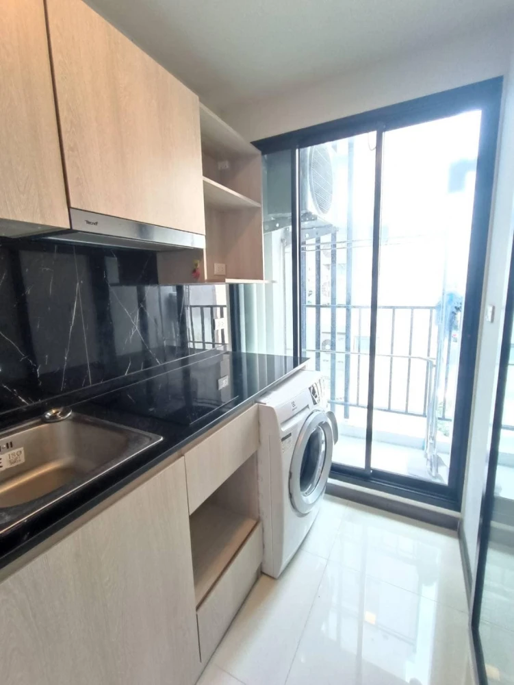 ขาย The Collect Ratchada 32 ห้องน่าอยู่ ชั้น 3 ทิศใต้ ไม่ร้อน เฟอร์ครบครัน รีบจองเลยตอนนี้จ้า