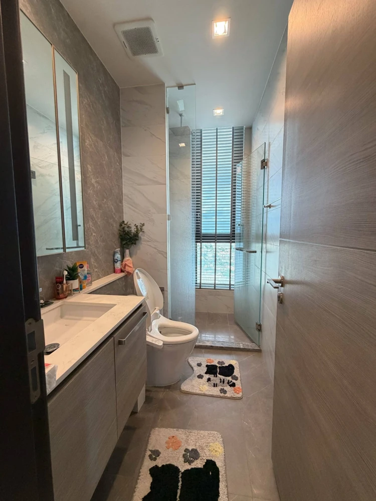 ขาย The Crest Park Residence ห้องอยู่ชั้น 30+ สูงมากๆ วิวสวนกระจก3ด้าน270องศา มีระเบียงด้านหน้าด้านหลัง ตัวห้องไม่ติดห้องไหนเลย