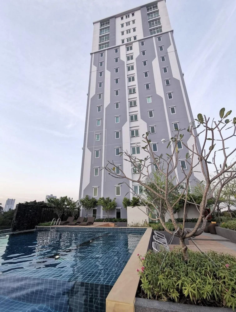 ขาย The Crystal Bliss @ Rattanathibet ห้องน่าอยู่ พร้อมเฟอร์ รีบจองเลย