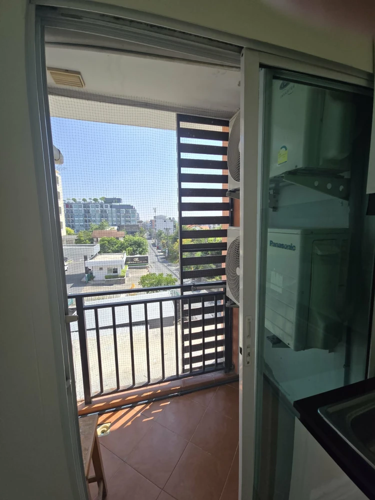 ขาย The Crystal Condominium ห้องเปล่าโล่ง ชั้นไม่สูง กว้างขวางอยู่สบาย จองเลย