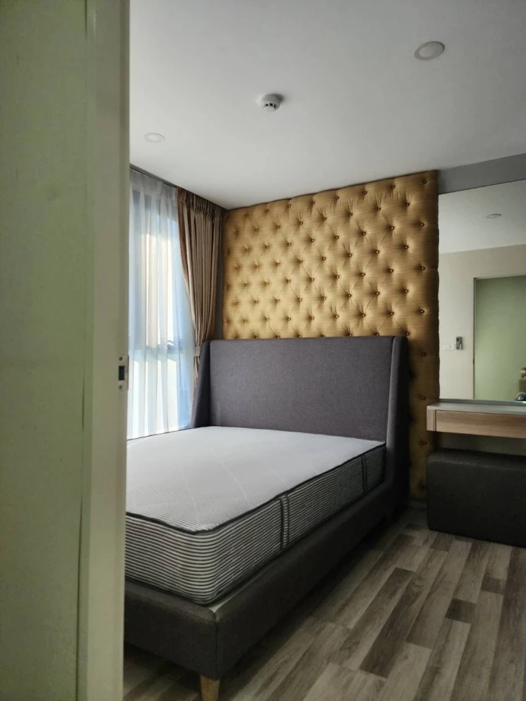 Selling The Cube Premium Ratchada 32, corner unit, less crowded, great location, fully furnished. Don't miss out!