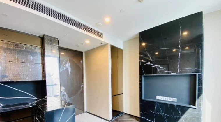 ขาย The Esse Sukhumvit 36 ชั้น 17 ห้องแต่งครบ พร้อมอยู่ จองเลย ด่วนๆ