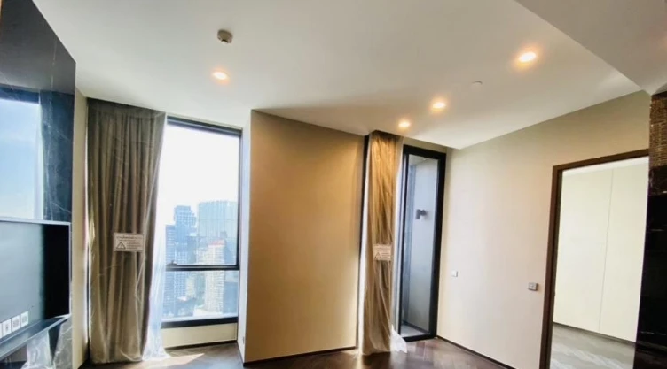 ขาย The Esse Sukhumvit 36 ชั้น 17 ห้องแต่งครบ พร้อมอยู่ จองเลย ด่วนๆ