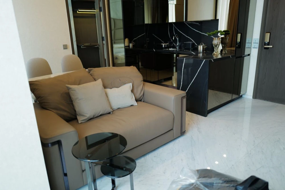 ขาย The Esse Sukhumvit 36 ห้องสวย แต่งครบ กว้าง อยู่สบาย จองเลย ห้ามพลาด