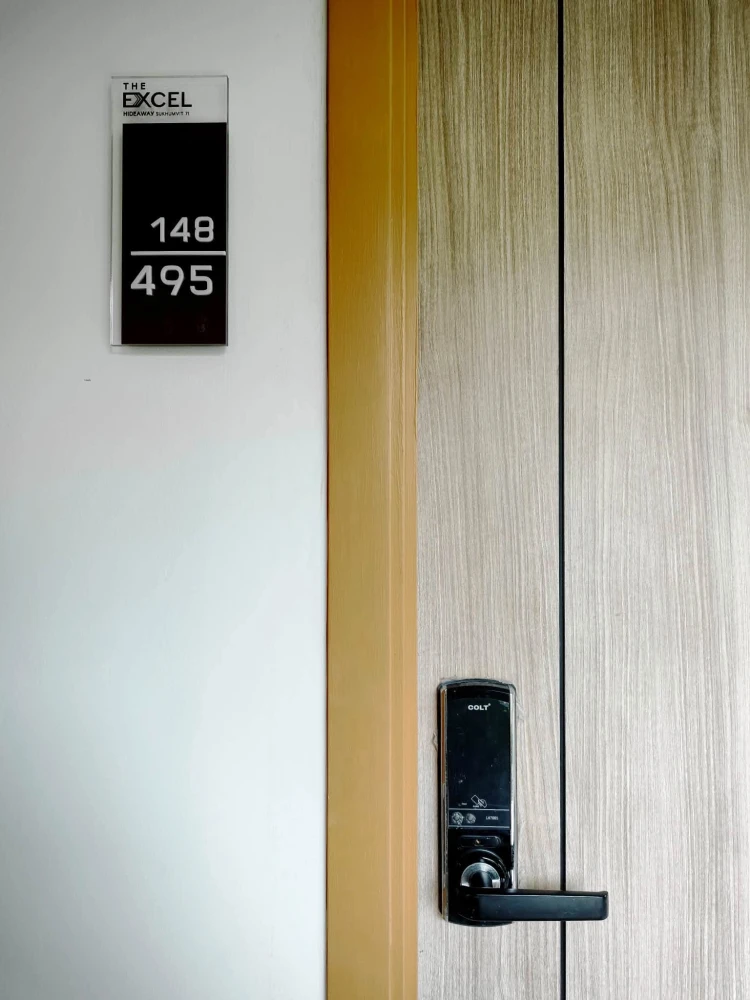 ขาย The Excel Hideaway Sukhumvit 71  ชั้น 3 อาคาร C ห้องมุม วิวสวน เฟอร์นิเจอร์ครบพร้อมเข้าอยู่