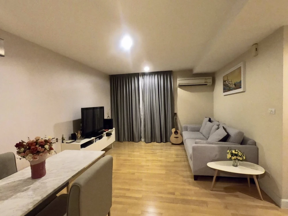 ขาย The fine Ari 4-พหลโยธิน มีห้องที่อยู่ติดกัน เพียงห้องเดียว จึง เงียบสงบมาก เป็นคอนโด Slow life สำหรับคนที่ไม่ชอบความวุ่นวาย