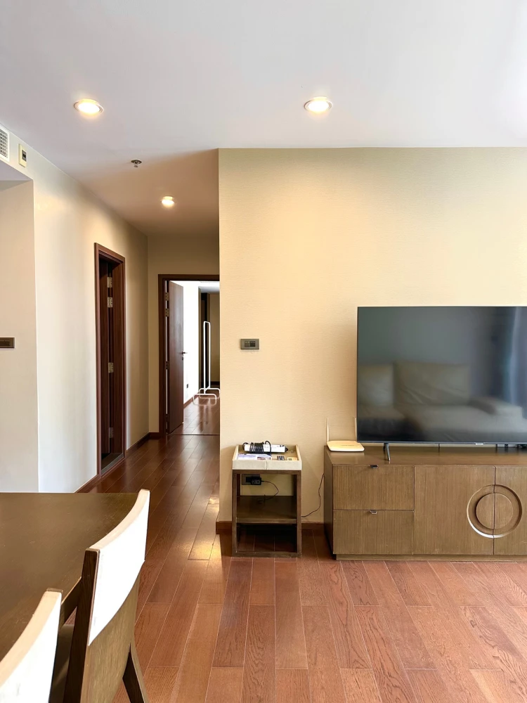 ขาย The Hudson Sathorn 7 ชั้น 8 วิวสระ แต่งครบ น่าอยู่ จองเลย ห้ามพลาด
