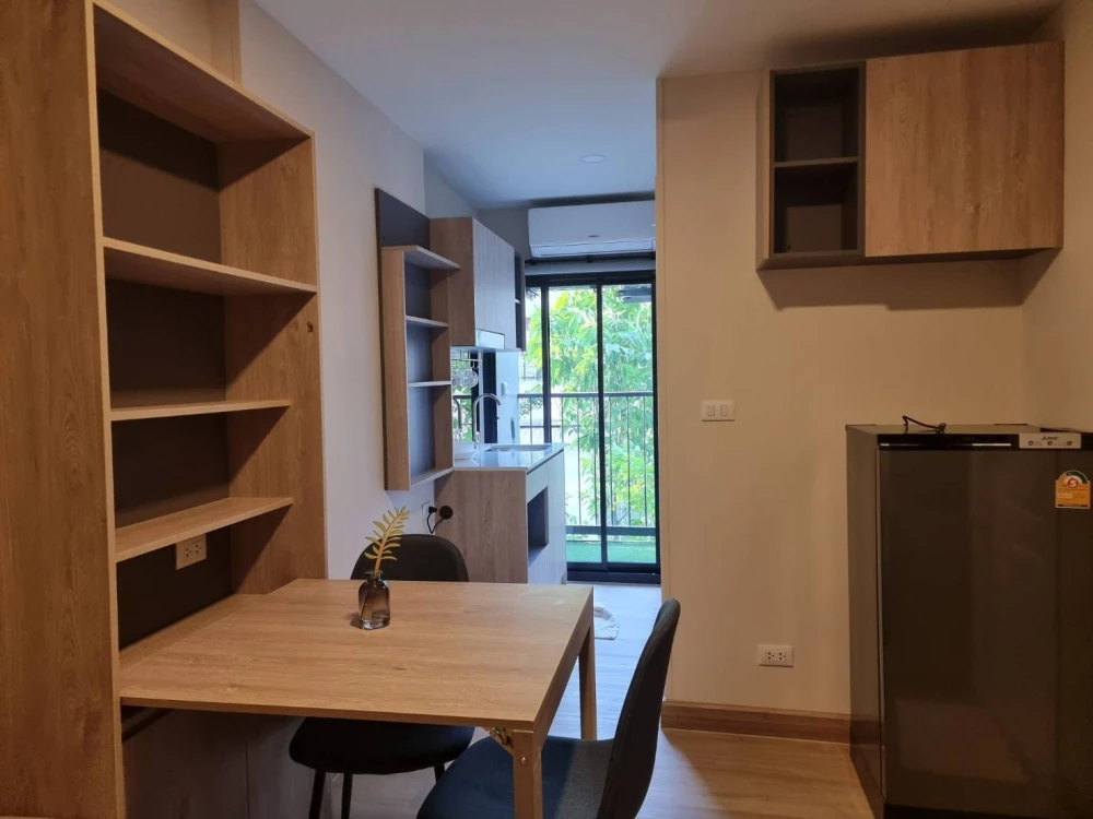 ขาย The Indeed Condo Amata ห้องน่าอยู่ มาพร้อมเฟอร์และเครื่องใช้ไฟฟ้าครบครัน รีบจองเลย