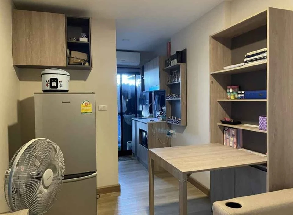 ขาย The Indeed Condo Amata 1 ห้องนอน 1 ห้องน้ำ บิ้วอินผนังหัวเตียงลายหินอ่อนสุดปัง เฟอร์ครบ จองเลย