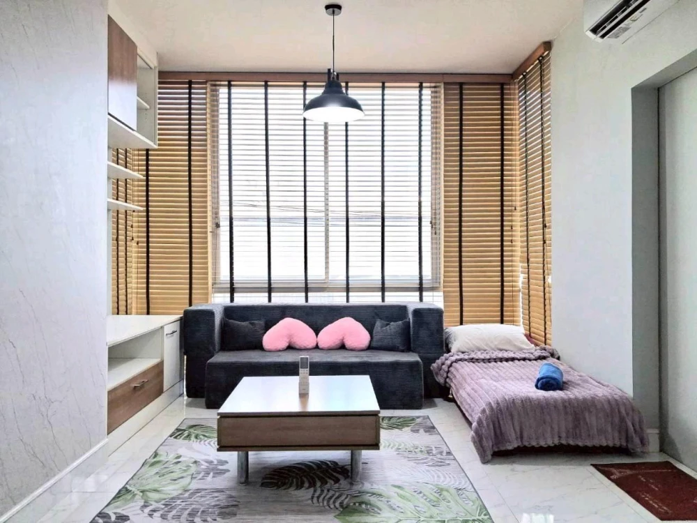 ขาย The IRIS Rama 9-Srinakarin ห้องกว้าง แต่งครบ สนใจรีบจองเลย ห้ามพลาด