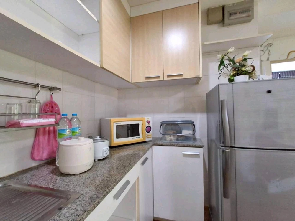 ขาย The IRIS Rama 9-Srinakarin ห้องกว้าง แต่งครบ สนใจรีบจองเลย ห้ามพลาด