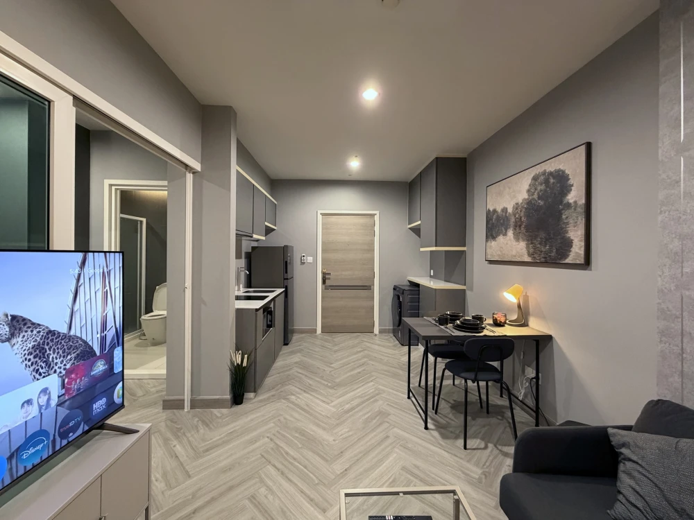 ขาย The Key Sathorn – Charoenraj  ห้องพร้อมอยู่ เฟอร์พร้อม กว้างขวาง ชั้นสูงจองเลย