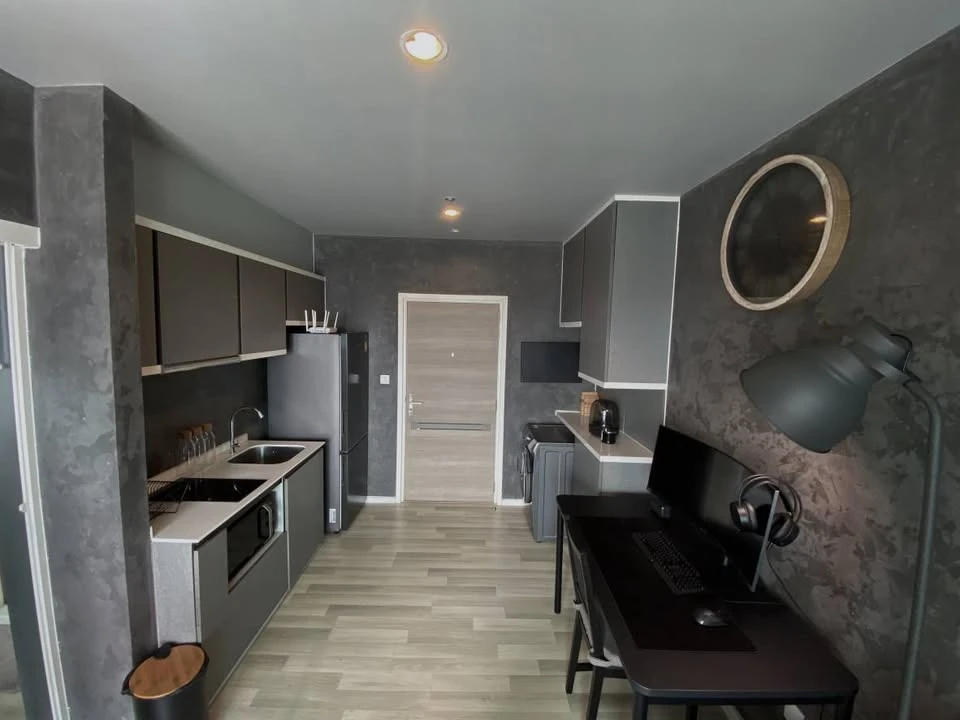 ขาย The Key Sathorn-Charoenrat ตกแต่งสไตล์ Loft ตำแหน่งห้องดี วิวสวย ชั้นสูง (รองสูงสุด) รีบจองเลย