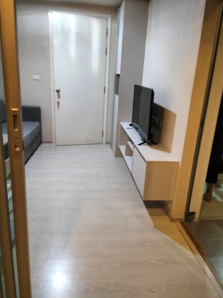 ขาย The Kith Plus Phahonyothin Khukot ห้องน่าอยู่ ชั้น 8 เฟอร์และสิ่งอำนวยความสะดวกครบครัน จองเลย