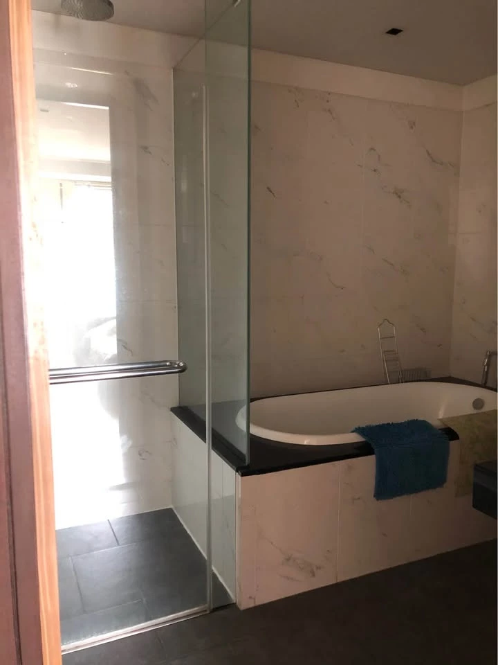 ขาย The Lake Sukhumvit 16 ห้องกว้างอยู่สบาย เฟอร์พร้อม รีบจองเลย