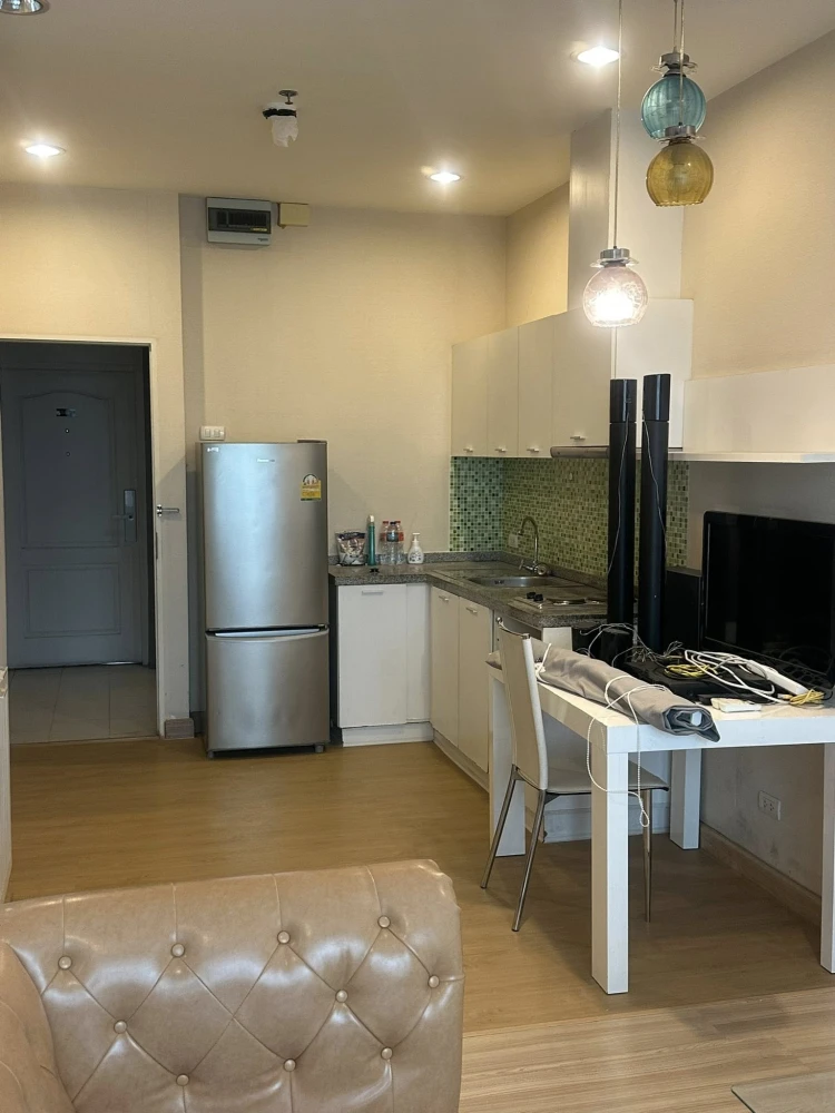 ขาย The LightHouse Sathorn-Chareonnakorn ห้องชั้นสูง พร้อมเฟอร์ + เครื่องใช้ไฟฟ้า ดีแบบนี้ห้ามพลาดจองเลย!!!