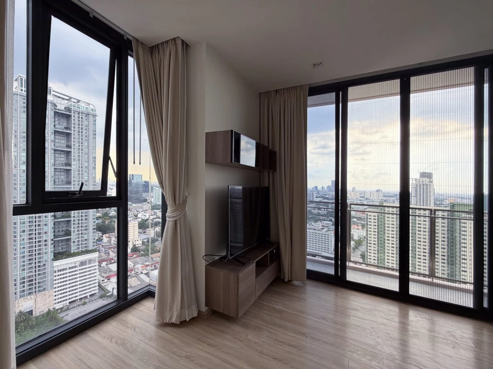 ขาย The Line Phahol-Pradipat 1 ห้องนอน พื้นที่ใช้สอยเยอะ วิวโล่ง ไม่บล็อค จองเลย