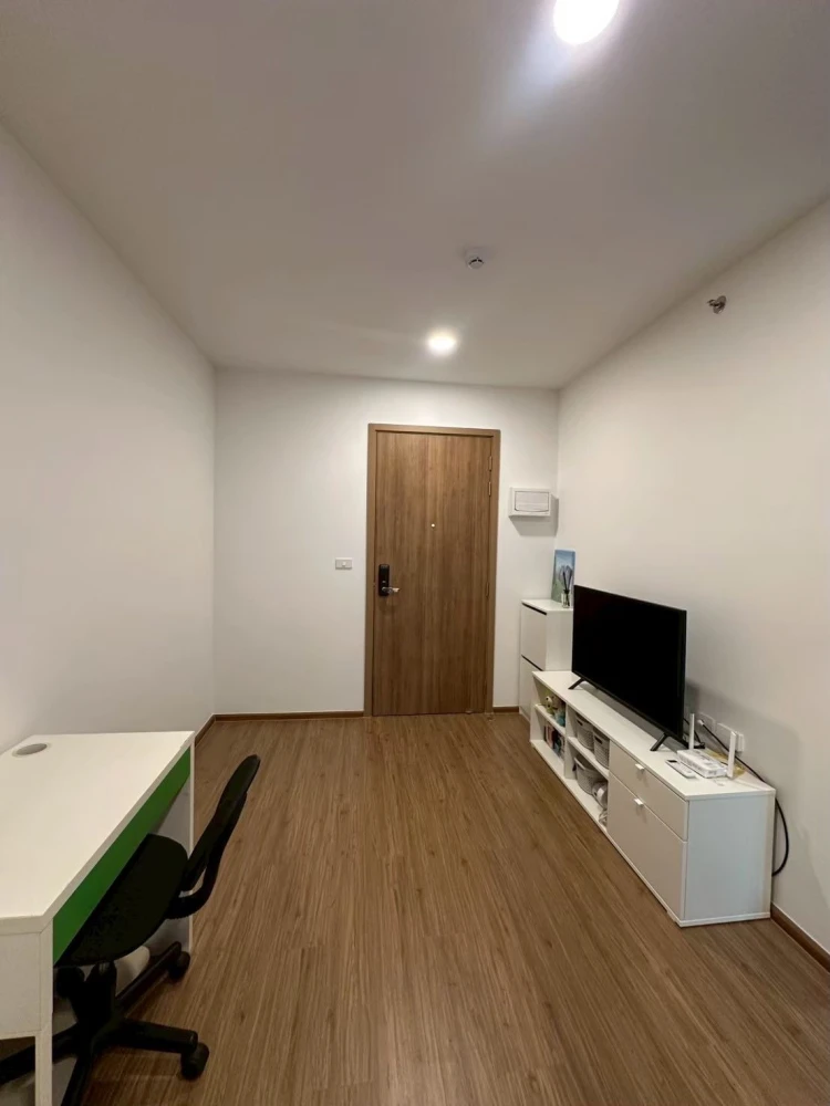 ขาย The Livin Ramkhamhaeng 1 ห้องนอน 1 ห้องน้ำ เฟอร์นิเจอร์ครบครัน ดีแบบนี้ห้ามพลาด