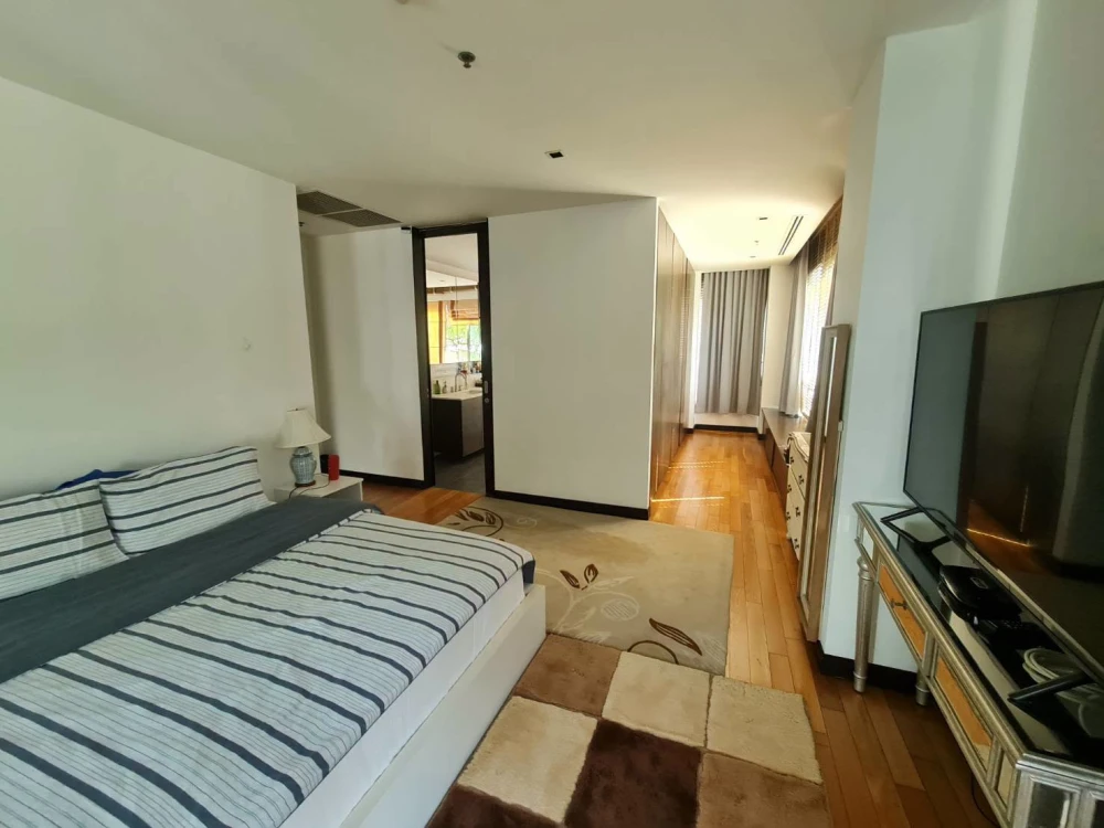 ขาย The Lofts Yennakart 3 ห้องนอน กว้าง โปร่งโล่ง น่าอยู่ สนใจเป็นเจ้าของ รีบจองเลยจ้า