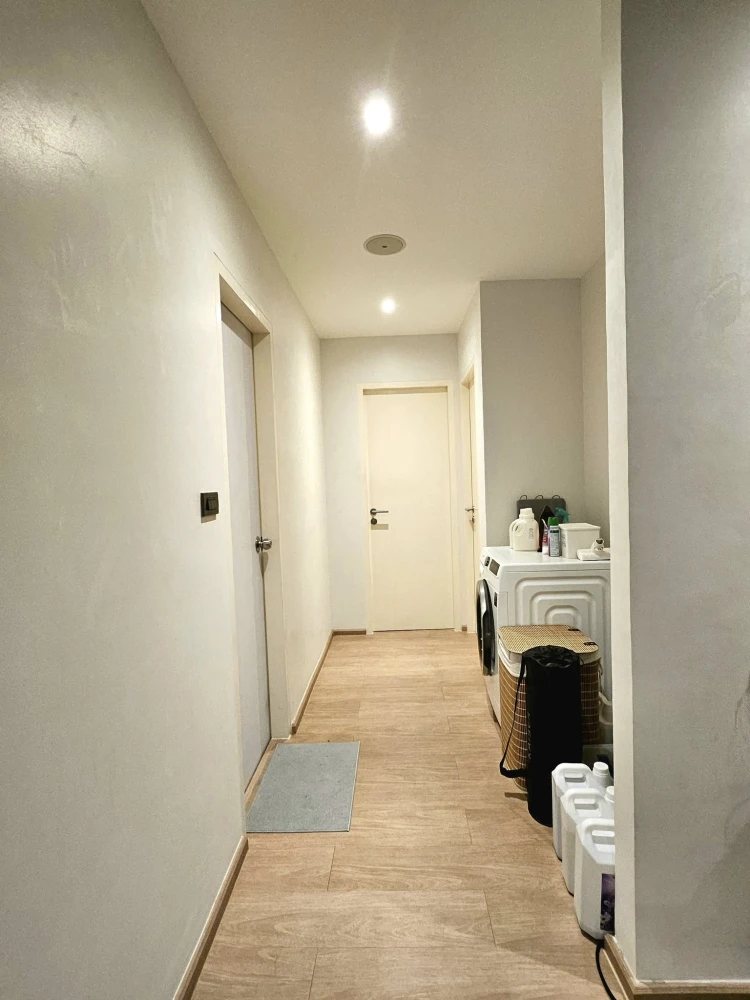 ขาย The Matt Sathorn-Thapra ห้องอยู่หัวมุมเป็นส่วนตัวมาก อากาศถ่ายเทเป็นอย่างดี สงบร่มรื่น ห้องไม่ติดกันกับห้องอื่น จองเลย