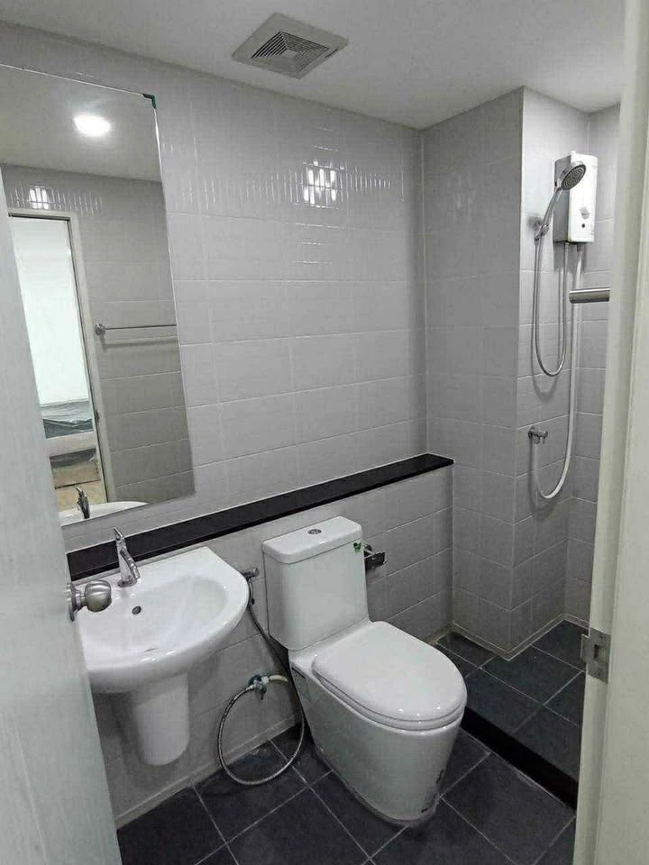 ขาย The Midd Condo ห้องน่าอยู่ มาพร้อมเฟอร์และเครื่องใช้ไฟฟ้าครบครัน หิ้วกระเป๋าเข้าอยู่ได้เลยจ้า